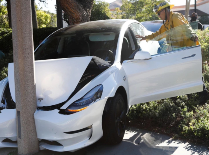 Investigation Launched into Fatal Tesla Accidents