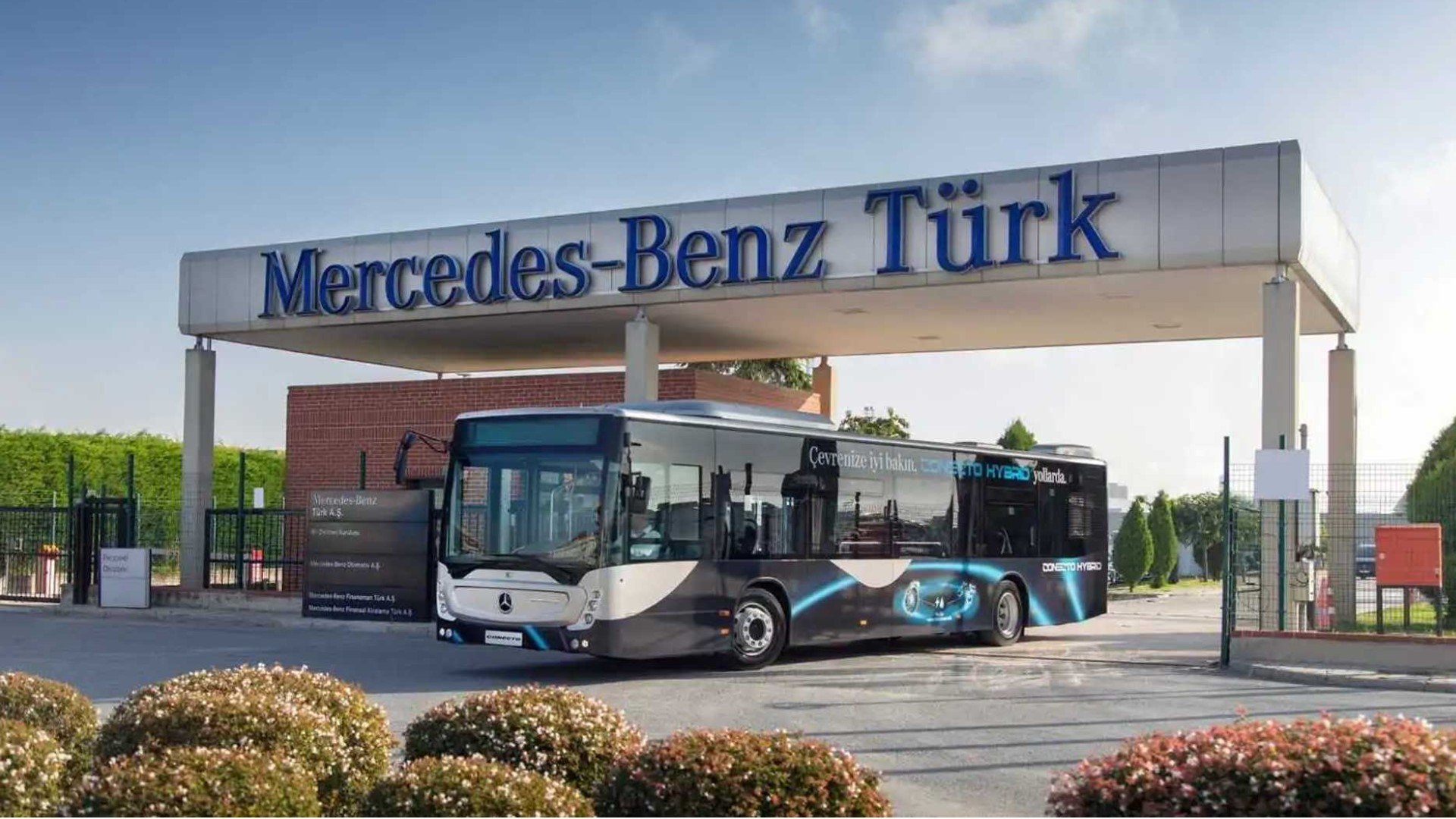 Mercedes-Benz opened a new center in Turkey with an investment of 210 million TL