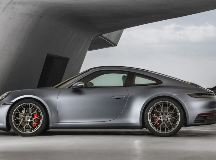 The first hybrid Porsche 911 will be unveiled on May 28