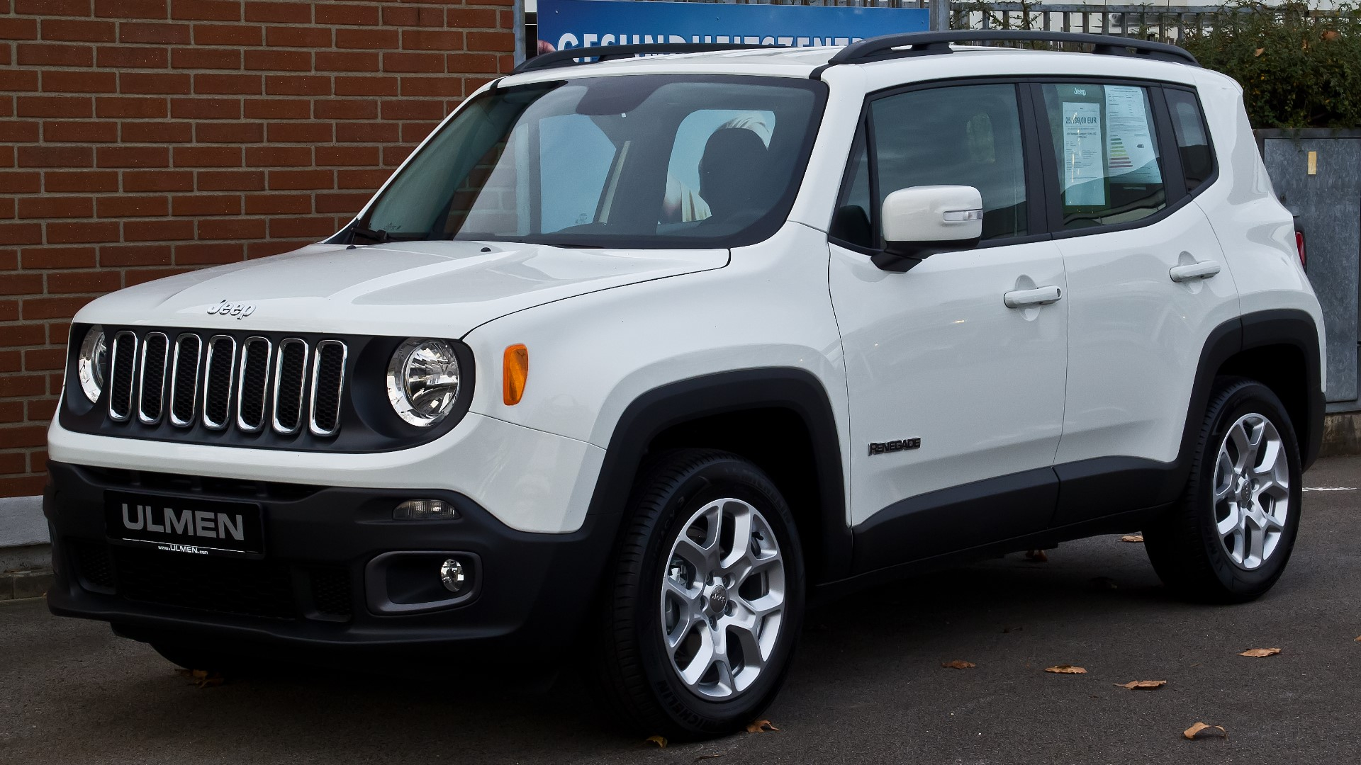 Electric Jeep Renegade will go on sale in 2027: Here is the price