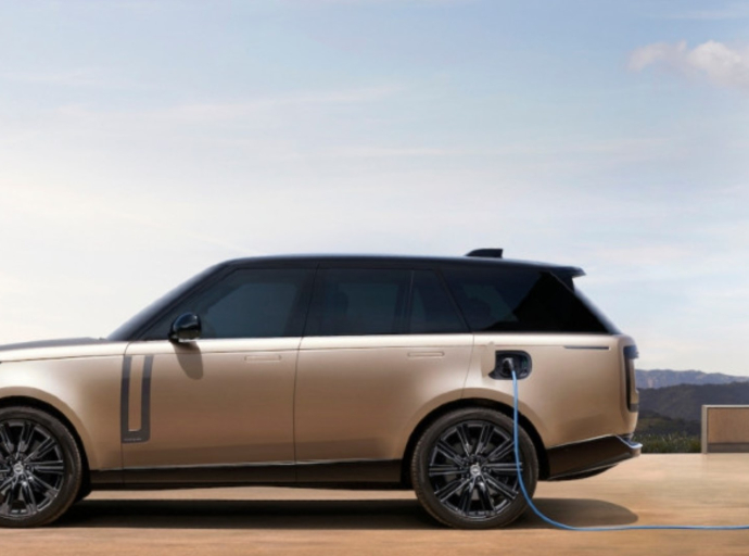 Over 40,000 pre-orders: Electric Range Rover coming soon