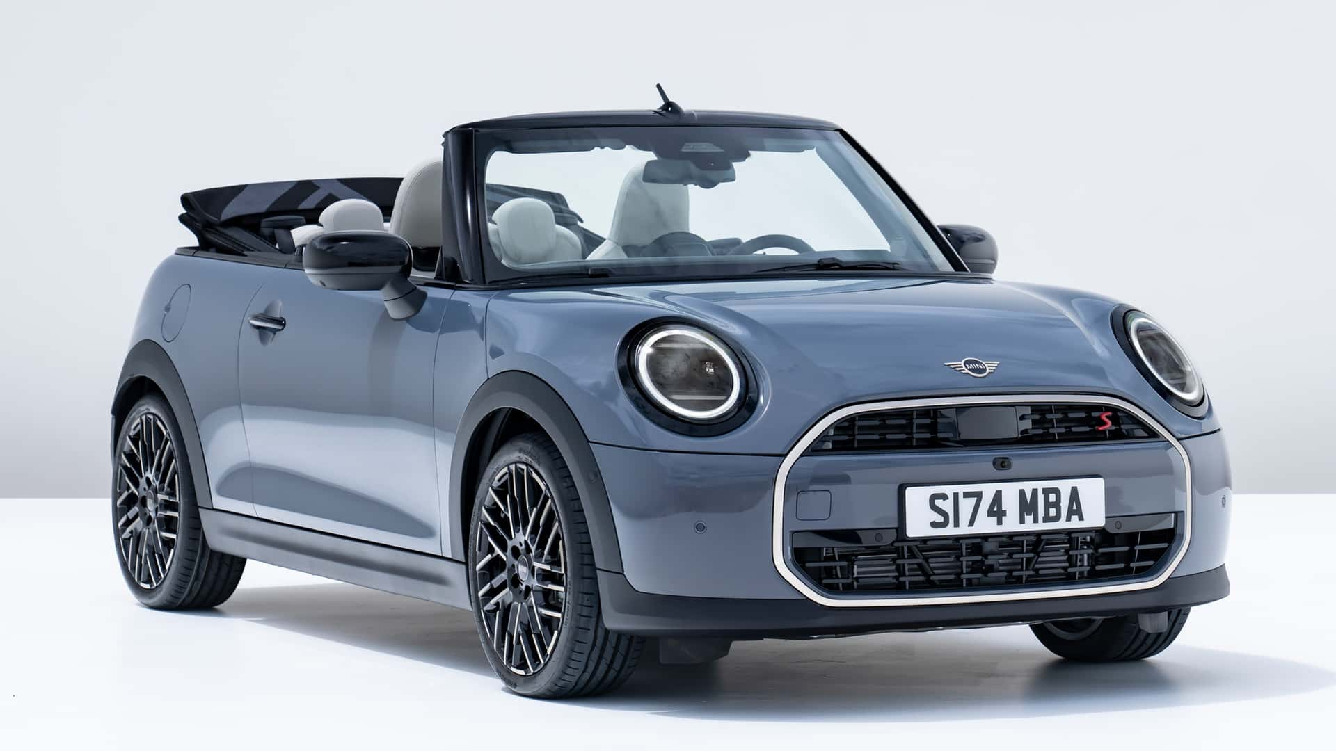 2025 Mini Cooper Convertible to Go on Sale in January